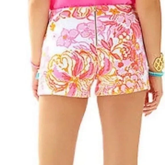 Lilly Pulitzer Stretch Shorts - Picture 4 of 5